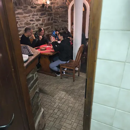 ники * Şiruka Luka